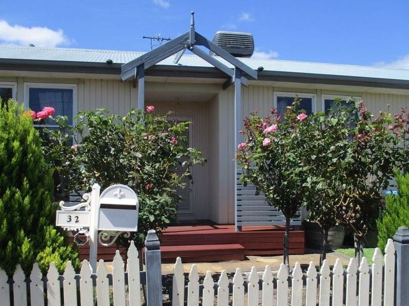 32 Windsor Grove, Windsor Gardens, SA 5087