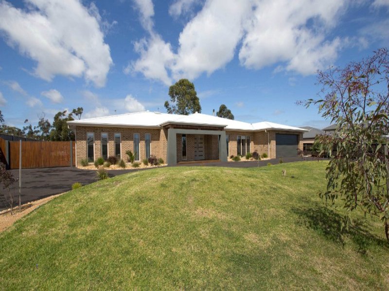 18 Crestwood Drive, Rosebud, Vic 3939 Property Details