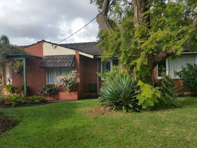 10 Kelton Way, Thornlie, WA 6108 Property Details