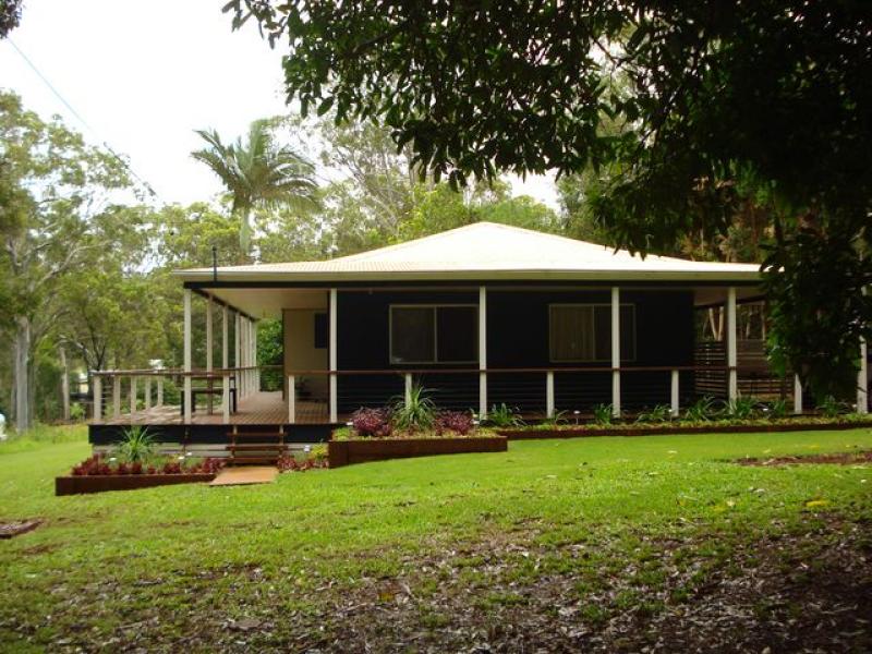 35 Tina Avenue, Lamb Island, QLD 4184