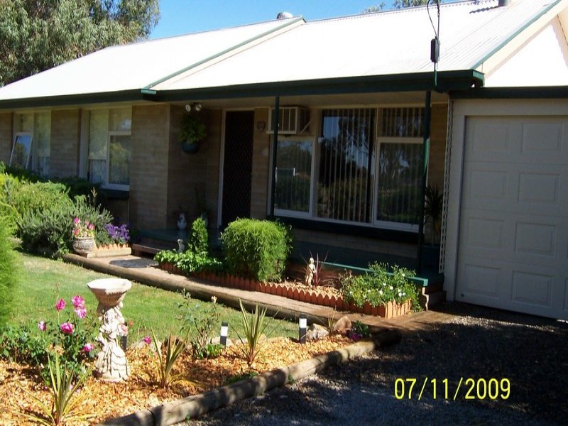 1 First Street, Gladstone, SA 5473 Property Details