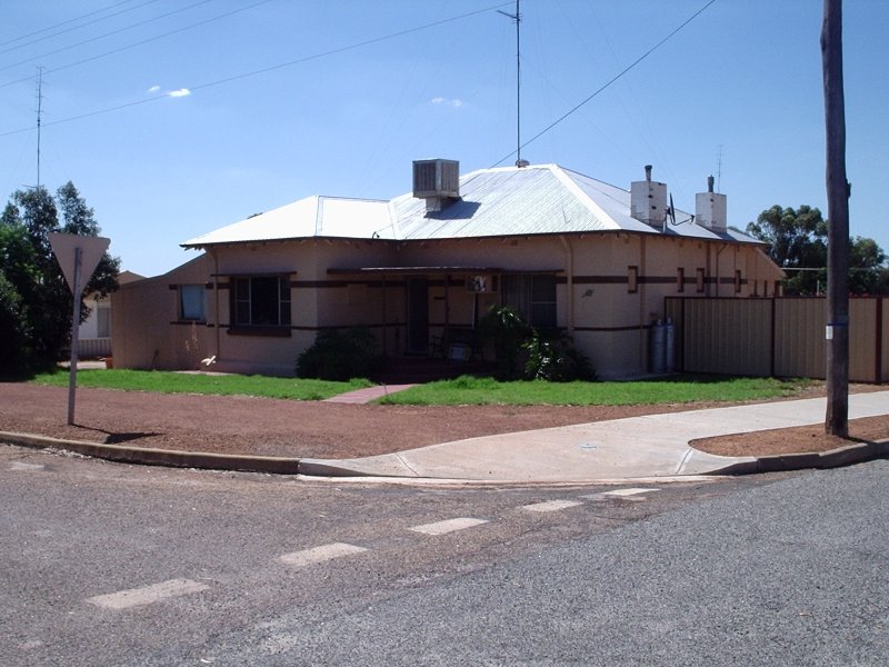 10 Anderson Street, Dowerin, WA 6461 Property Details