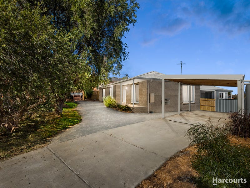 17B Eagle Drive, Pakenham, Vic 3810 Property Details