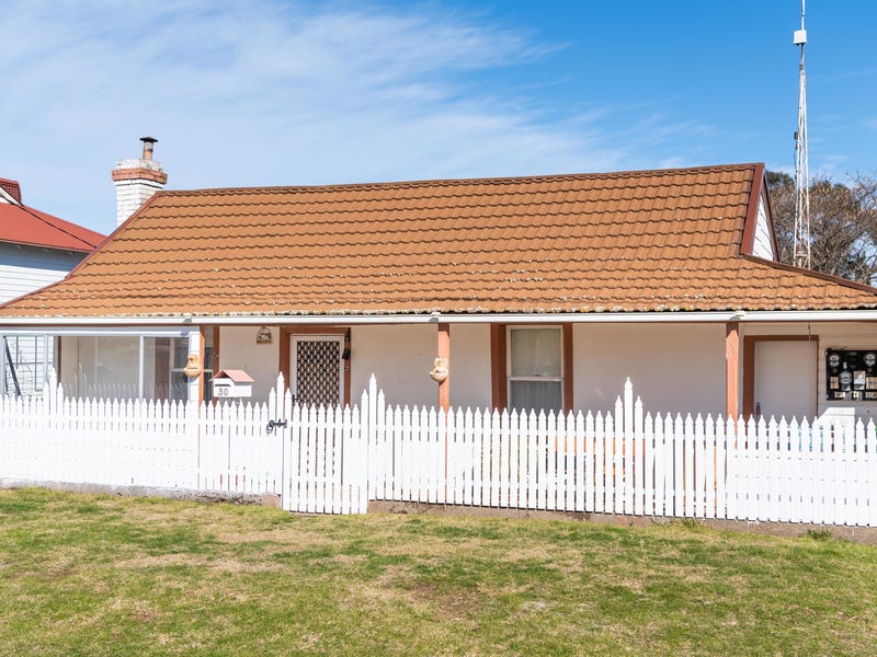 30 North Street, Harden, NSW 2587 Property Details