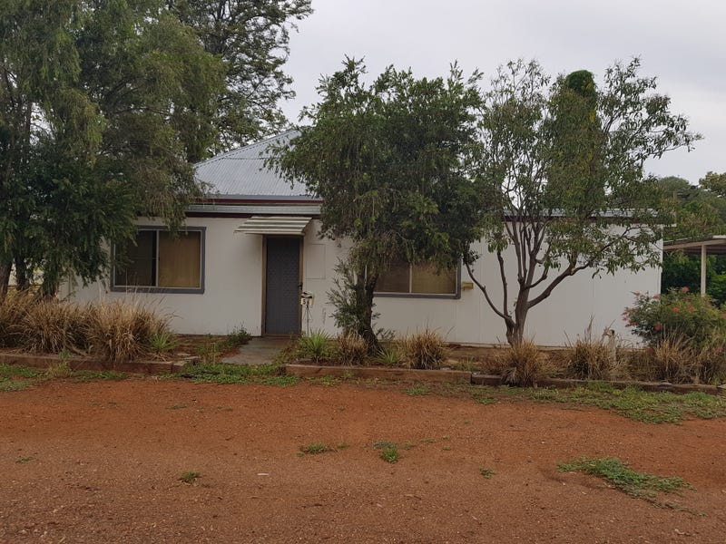 56 Boori Street, Peak Hill, NSW 2869