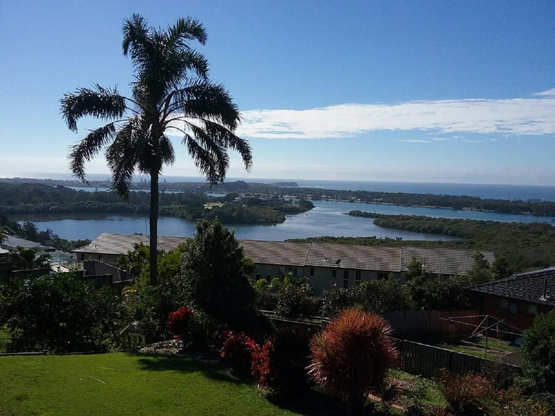 22 Walter Cres, Banora Point, NSW