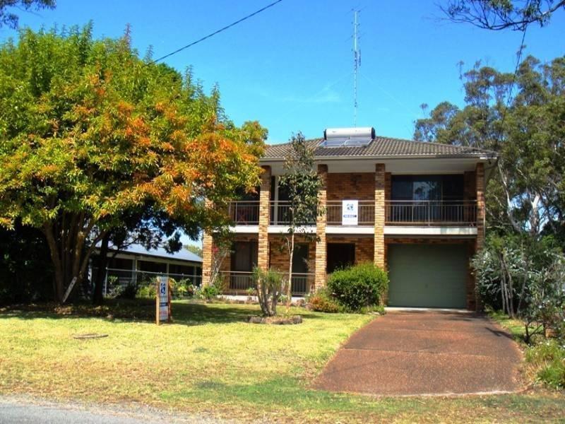 66 Mermaid Avenue, Hawks Nest, NSW 2324