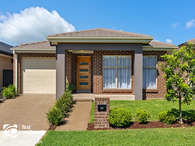 19 Bottlebrush Drive, Calderwood, NSW 2527 Property Details