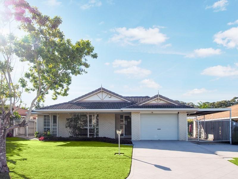30 Carpenter Way, Sandstone Point, QLD 4511