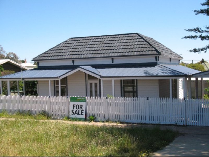 19 Currajong Avenue, Ararat, Vic 3377 Property Details