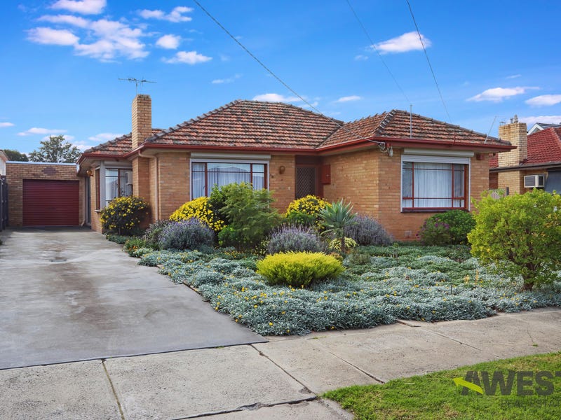 36 Alexander Street, Avondale Heights, VIC 3034