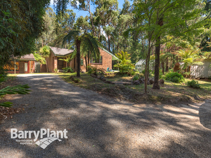 1 Suffolk Avenue, Cockatoo, Vic 3781 Property Details