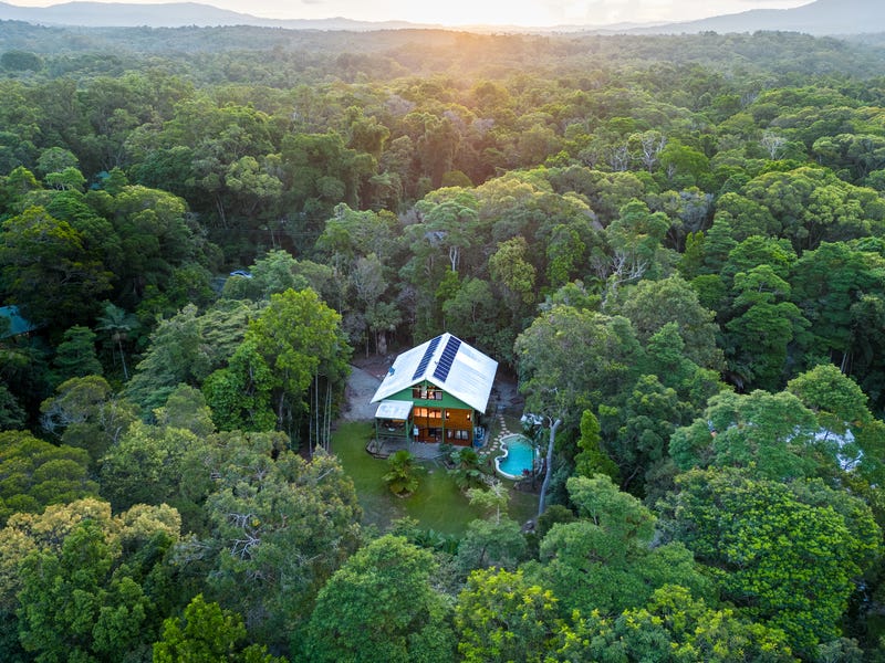 1 Gregory Terrace, Kuranda, Qld 4881 Property Details