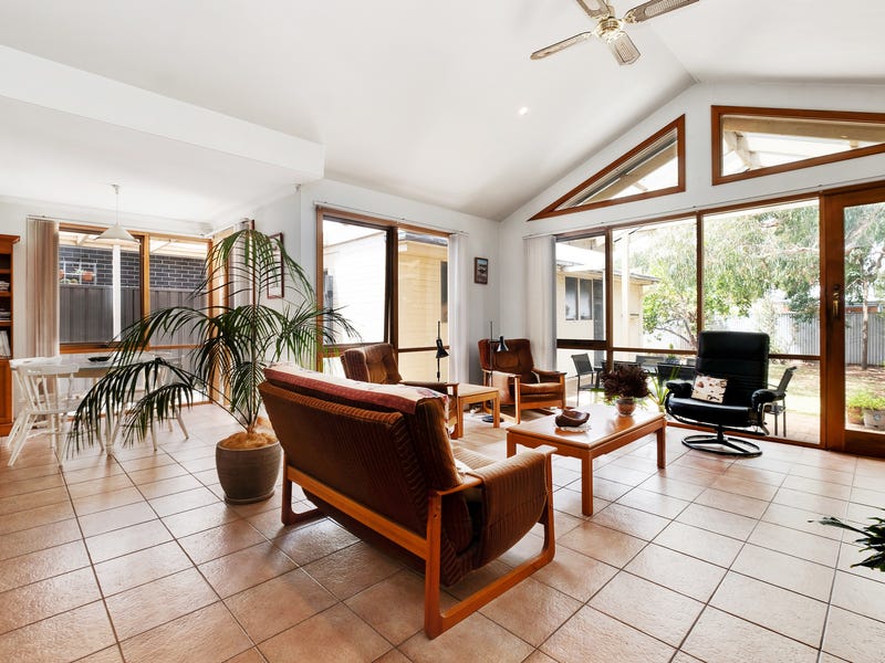 17 Parry Avenue, Somerton Park, SA 5044