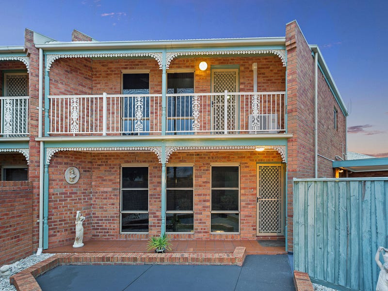 2/214 Queen Street, Altona, Vic 3018 Property Details