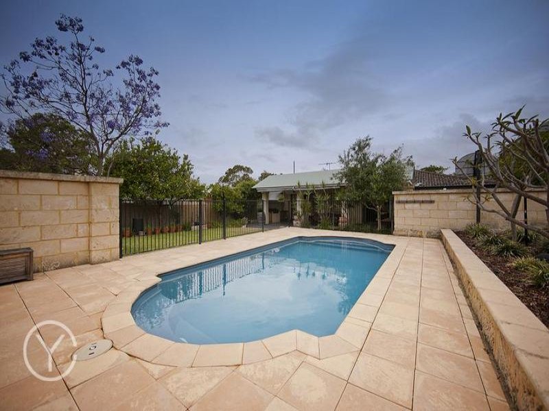 99 Fraser Street, Bicton, WA 6157 Property Details