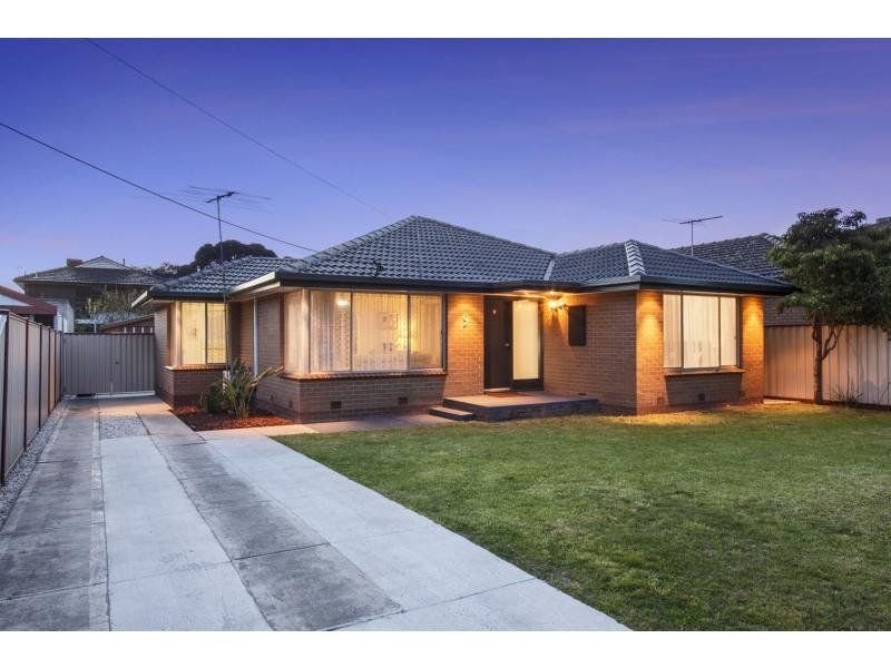 9 Mcintyre Drive, Altona, VIC 3018