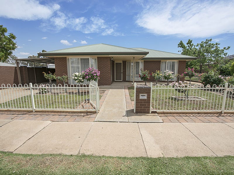 2/70 Stradbroke Avenue, Swan Hill, VIC 3585