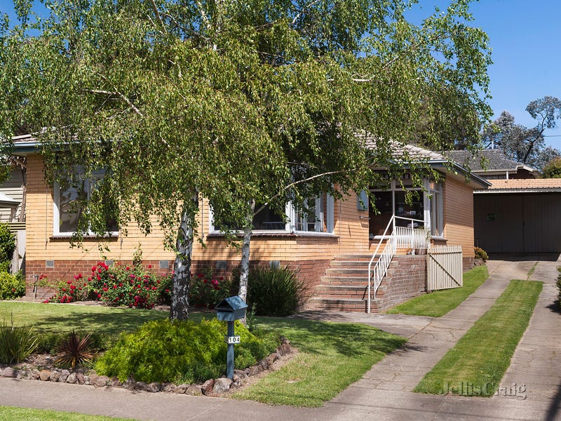 104 Water Street, Brown Hill, VIC 3350