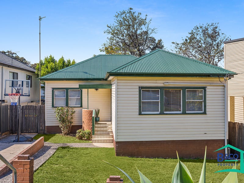 7 Prospect Street, Mount Saint Thomas, NSW 2500 House for Sale