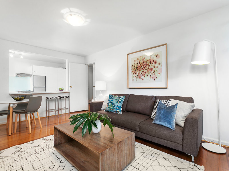 1/93 Mathoura Road, Toorak, Vic 3142 Property Details