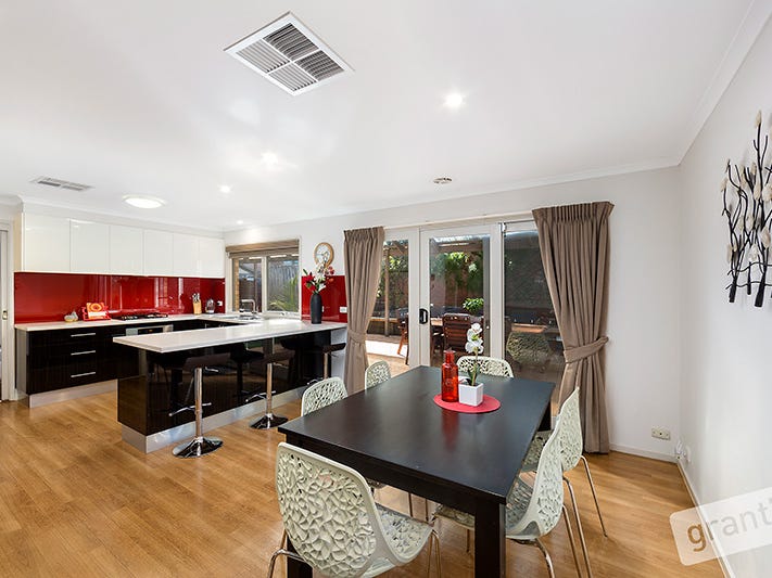 12 Leonard Avenue, Berwick, Vic 3806 Property Details