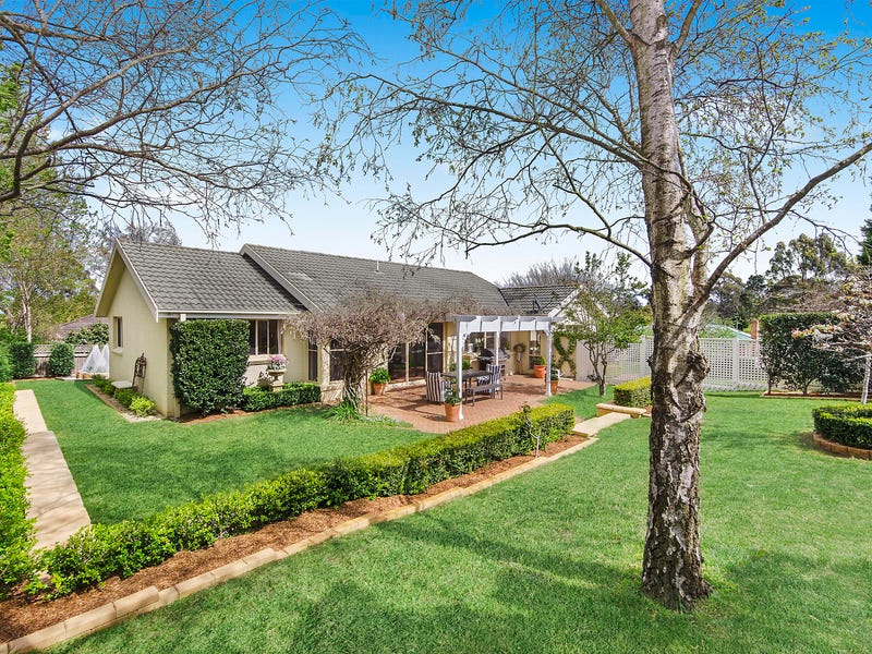 1 Linden Way, Bowral, NSW 2576 Property Details