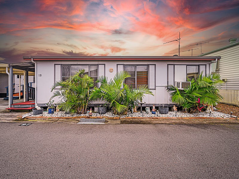 1B First Street, 687 Pacific Highway, Belmont, NSW 2280 House for