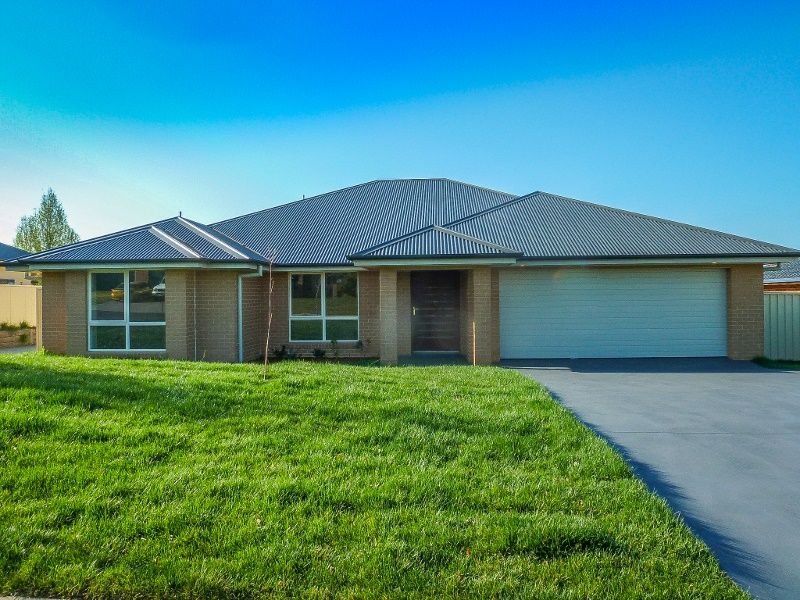 10 Stirling Avenue, Orange, NSW 2800