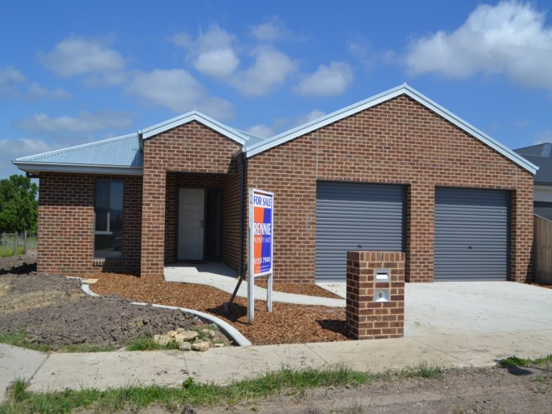 10 Hammond Street, Yinnar, Vic 3869 Property Details