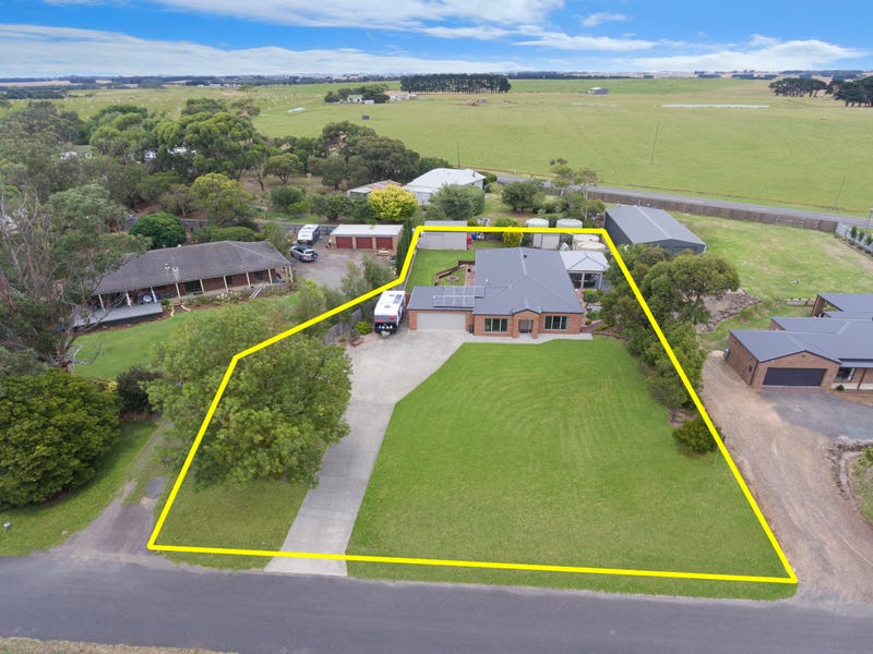 20 Albert Street, Woodford, Vic 3281 Property Details