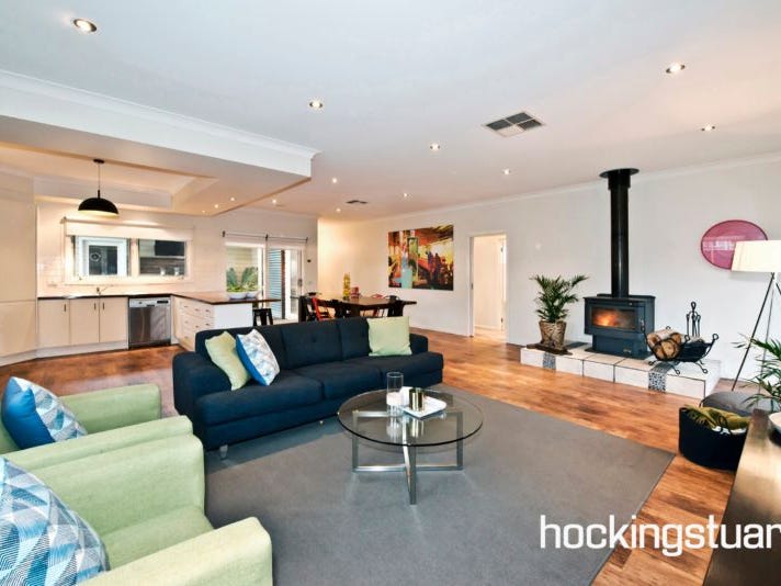 9 Woodstock Drive, Doreen, Vic 3754 Property Details