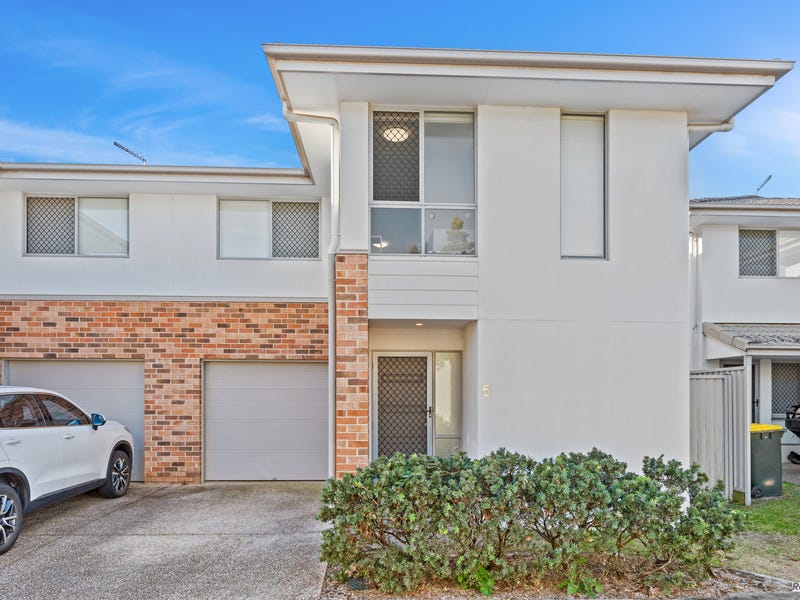 5/8 Whitehorse Road, Dakabin, Qld 4503 Townhouse for Sale