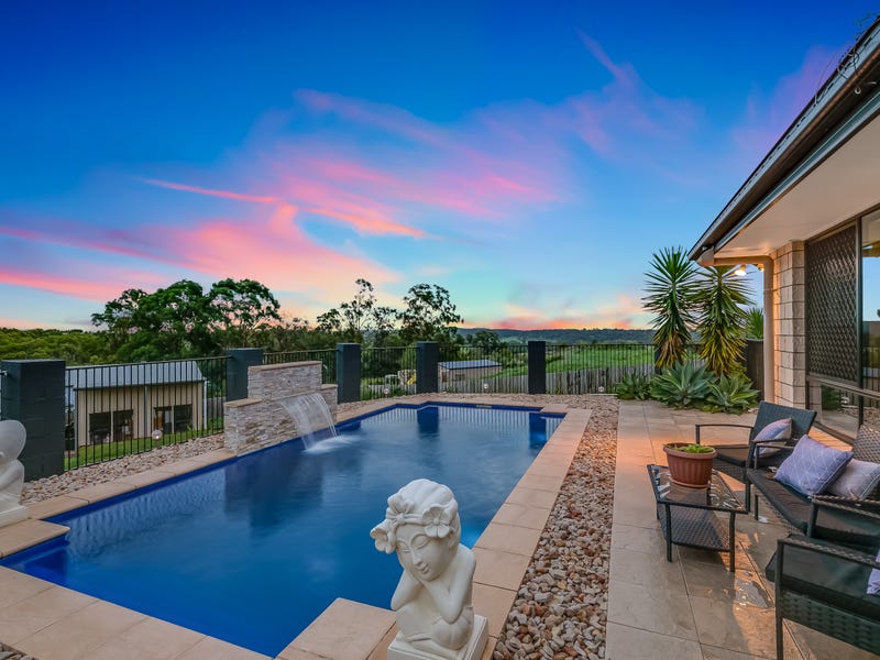 22 Parkway Drive, Highfields, Qld 4352 Property Details