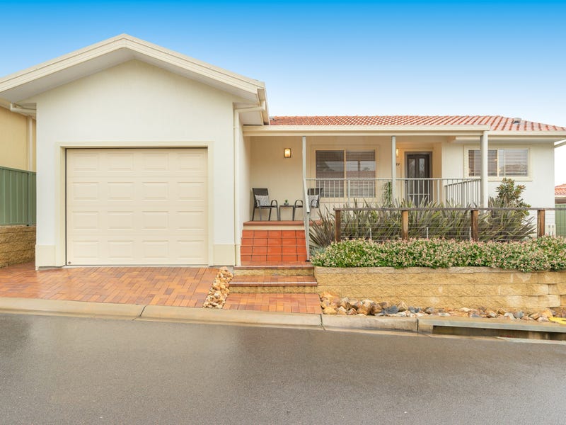 349/61 Pine Needles, Karalta Road, Erina, NSW 2250 Property Details