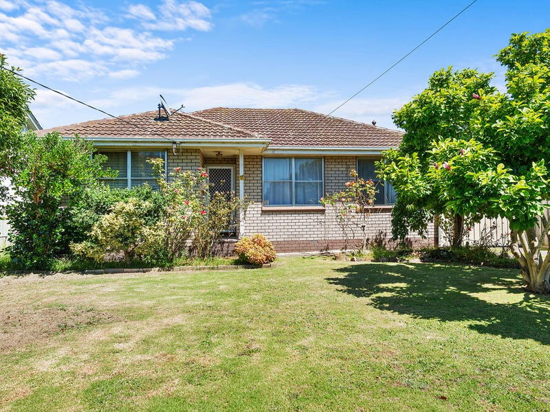 17 Alexandra Avenue, Sale, VIC 3850