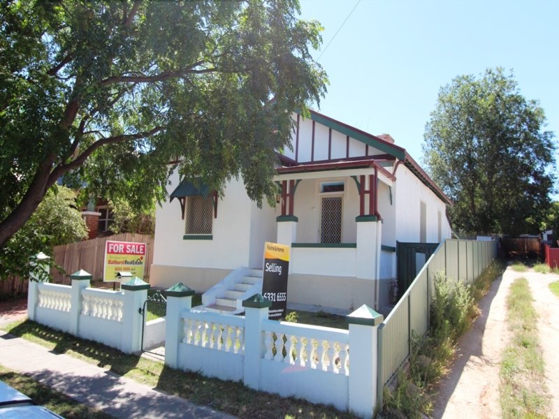 197 Stewart Street, Bathurst, NSW 2795 Property Details