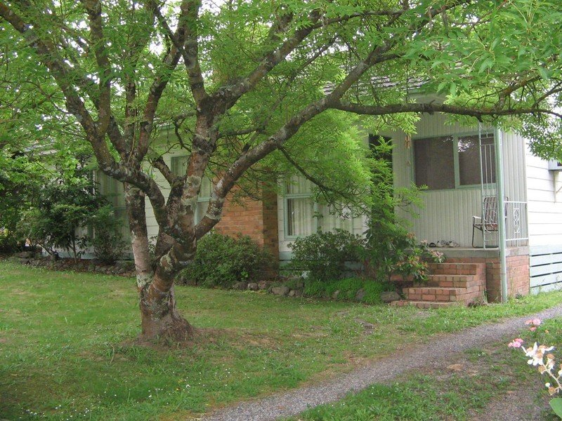 27 Dixon Avenue, Croydon, Vic 3136