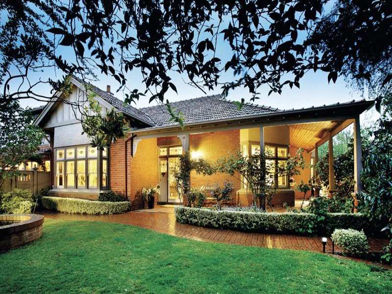 8 Barrington Avenue, Kew, VIC 3101