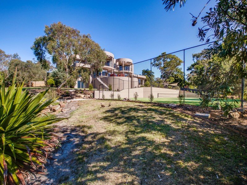 35 Canadian Bay Road, Mount Eliza, VIC 3930