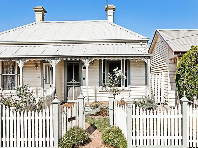 24 Railway Crescent, Williamstown, Vic 3016 Property Details