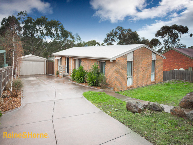 86 Melba Avenue, Sunbury, Vic 3429 Property Details