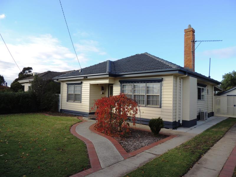 122 Fitzroy, Sale, Vic 3850 Property Details