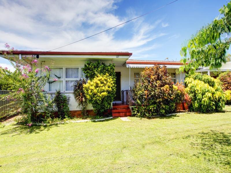 121 Ross River Road, Mundingburra, Qld 4812 Property Details