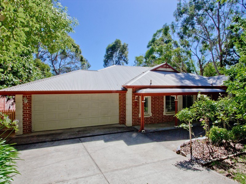 15 Bradshaw Avenue, Crafers, SA 5152 Property Details