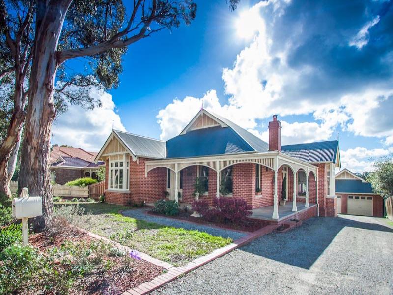 56 Stewarts Lane, Sunbury, Vic 3429 Property Details