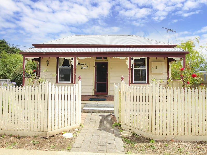 11 Commercial Place, Koroit, Vic 3282