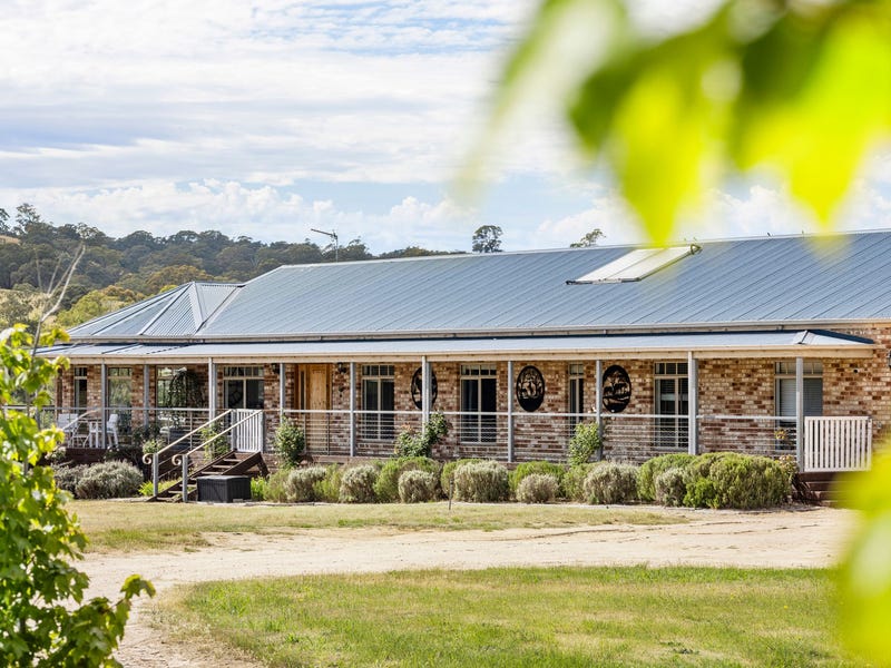 29 Olive Drive, Taradale, Vic 3447 House for Sale