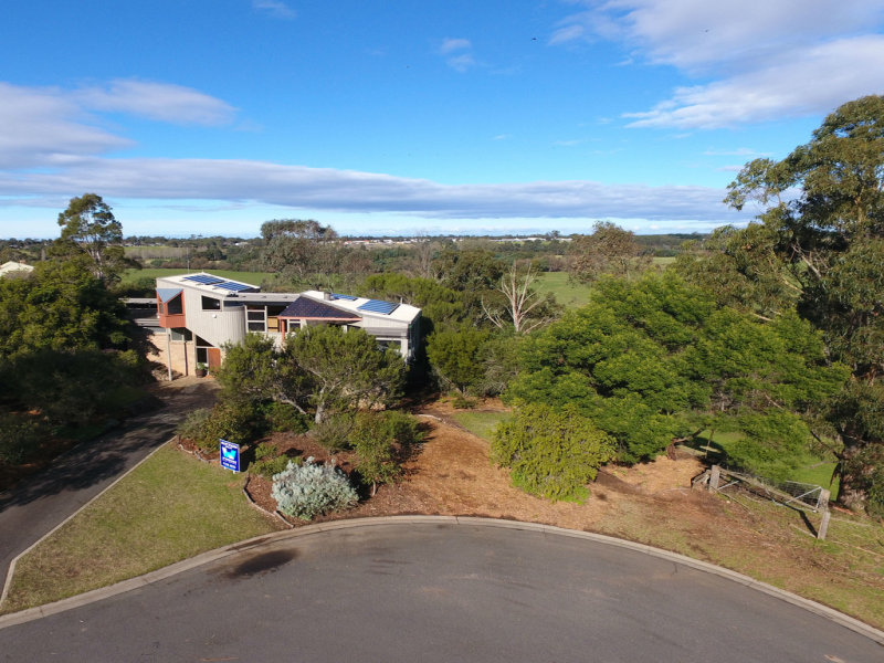 15 Brown Street, Bairnsdale, Vic 3875 Property Details