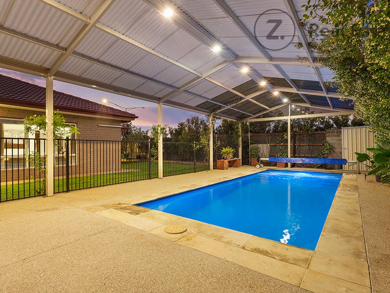 15 Oakland Avenue, Point Cook, VIC 3030